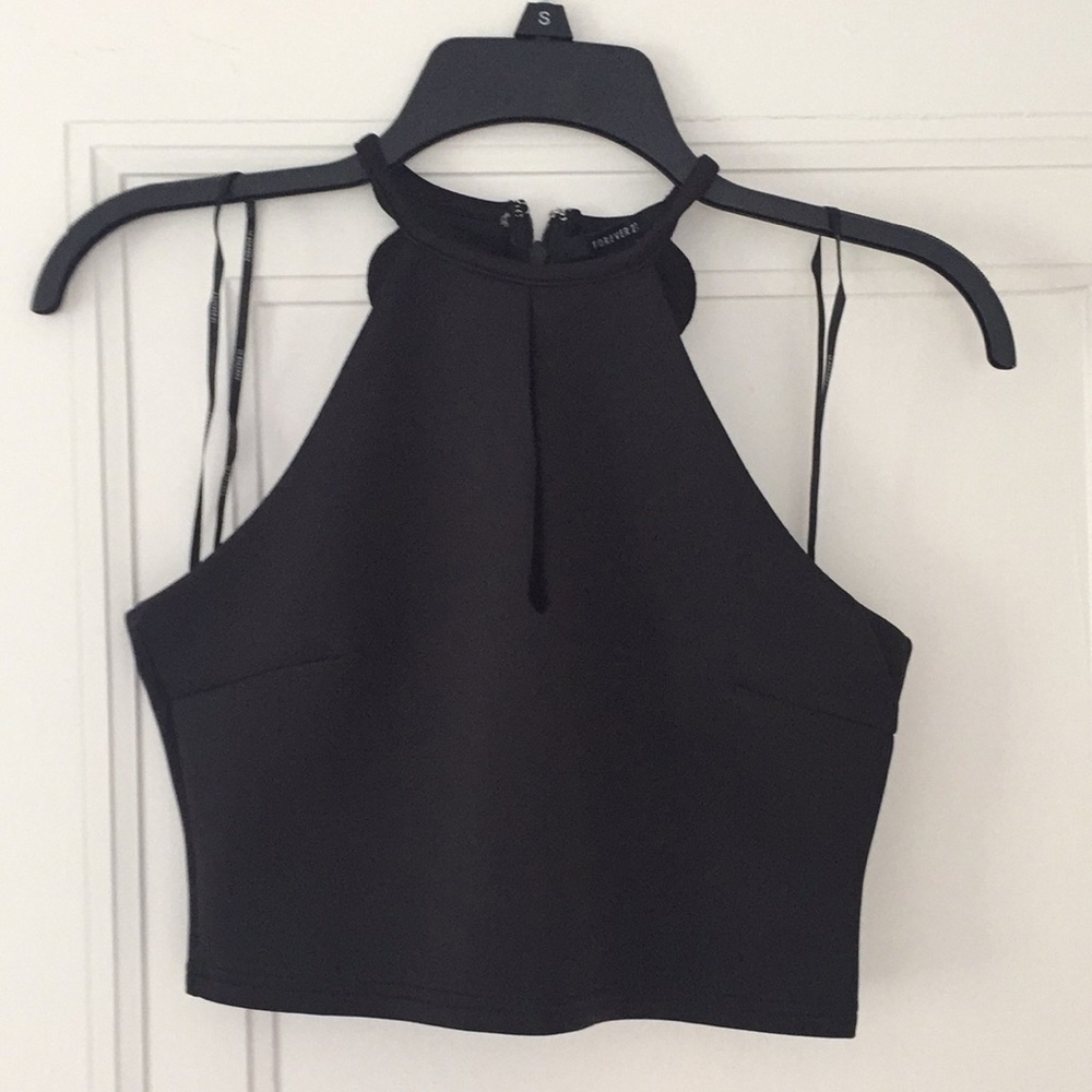 Forever 21 black crop top with scallop back
